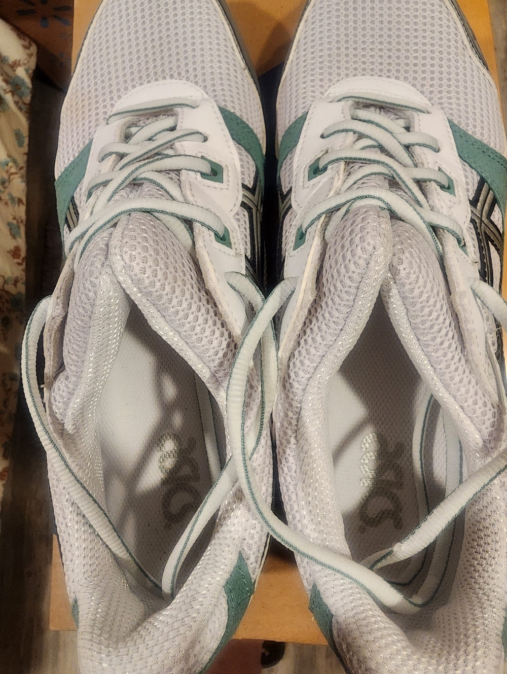 Asics White & Teal Athletic Sneakers - Picture 2 of 6